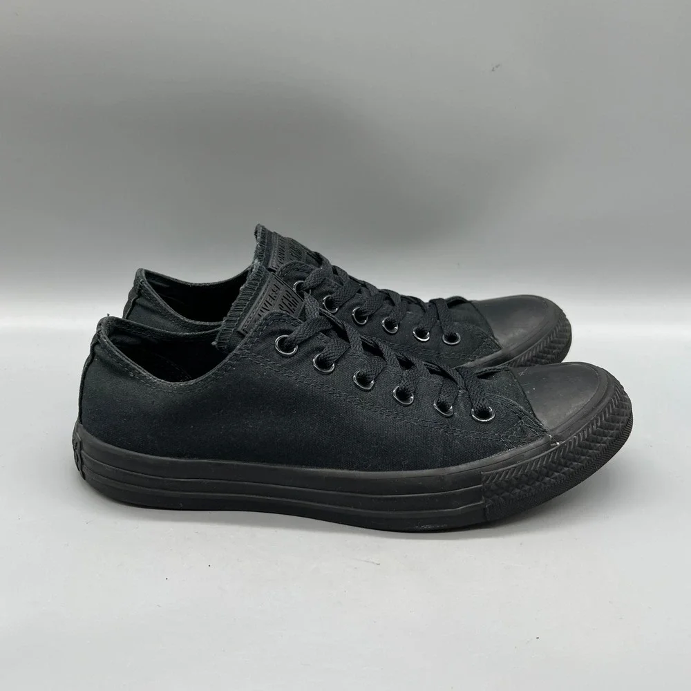 Converse Shoes Men 7 Black Canvas Chuck Taylor All Star Low Top Sneakers Comfort